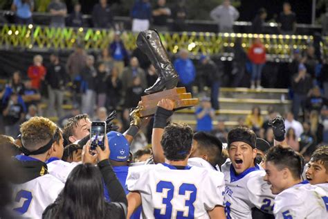 Kicking Off: High School Football Returns | Clovis Roundup