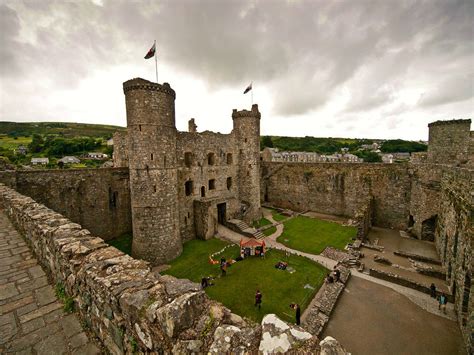 Edward I – The Lord of the Ring of Welsh Castles – 5-Minute History