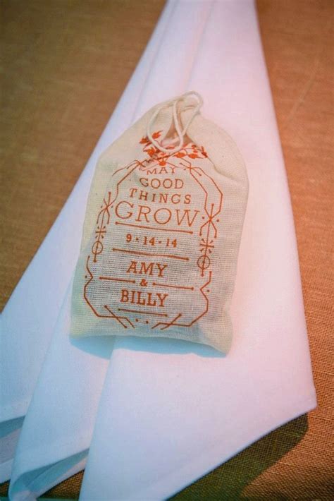 How to Use Wedding Favor Sayings to Personalize Your Wedding Favor ...