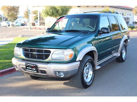 2000 Ford Explorer - Information and photos - MOMENTcar