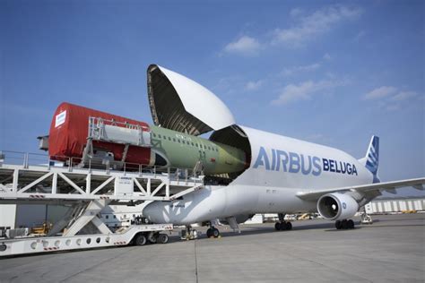 Aircraft TechnicWhy Does Airbus Beluga Have Yoke Instead Of Side Stick ...