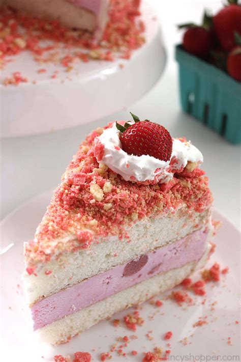 Strawberry Crunch Bar Ice Cream Cake - CincyShopper