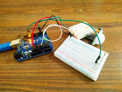 Learn Arduino Motion Sensor Light | What is PIR sensor with Arduino?