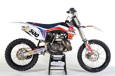 500cc MADNESS YOU GOTTA SEE: TWO-STROKE TUESDAY - Dirt Bike Magazine