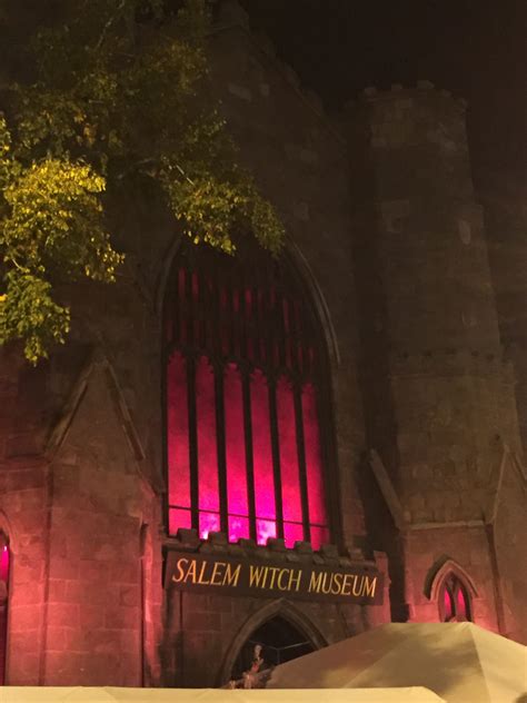 Salem Witch Museum : Gina Pacelli