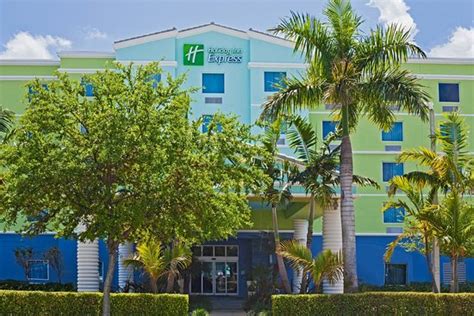 Holiday Inn Express Hotel & Suites Ft. Lauderdale Airport/Cruise (Fort ...