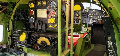 An Engineer Built a Lancaster Bomber Cockpit Replica From Scratch, in ...