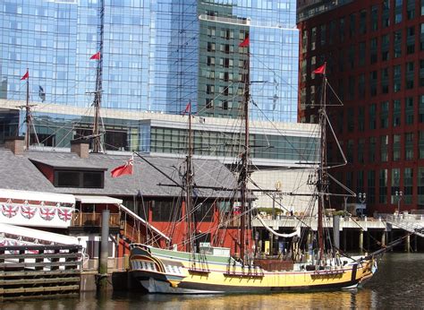 Sandra Scott's Travel Columns: The Boston Tea Party Museum