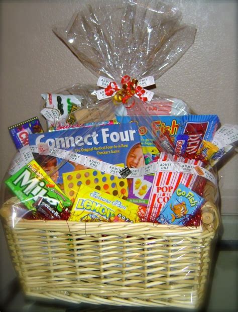 10 Collection Gift Basket Ideas For Family Friend Christmas