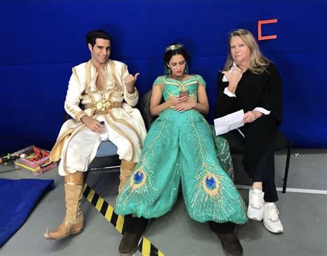 Aladdin Behind the scenes: Mena Massoud And Naomi Scott #aladdin ...