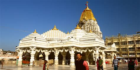 Ambaji Temple – Garha Tour & Travels