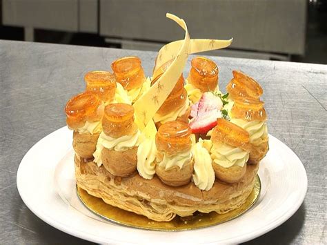 St Honoré cake (gâteau St Honoré) | Recipe | Food, Food drinks dessert ...