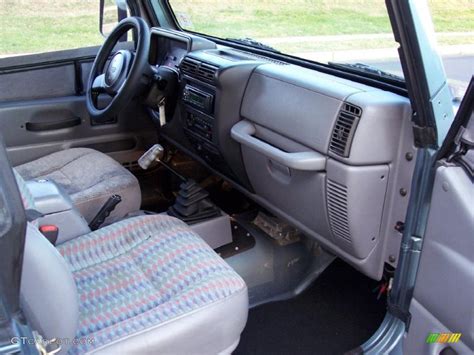 1997 Jeep wrangler sahara interior