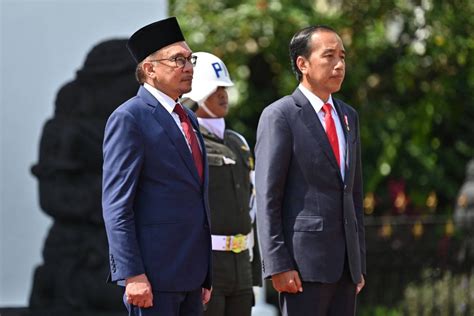 New Malaysia PM Anwar in Indonesia on first foreign trip | The Manila Times