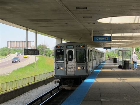 CTA Blue Line Train at Rosemont | River Road & the Kennedy E… | Flickr