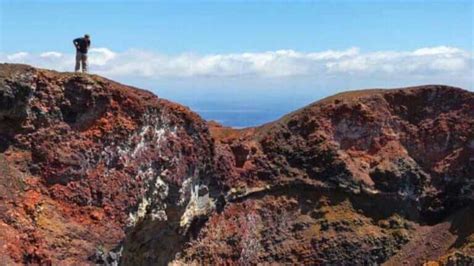 Galapagos Islands Volcanoes - A Complete Guide For Visitors