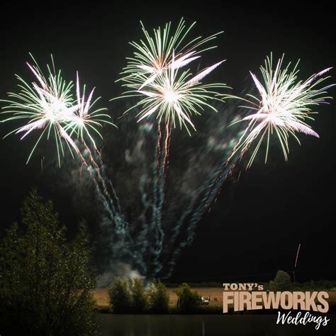 Diamond Plus Display - Fireworks for Weddings | Wedding Fireworks ...