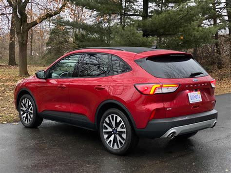 2020 Ford Escape Hybrid Review - It's Actually Pretty Good