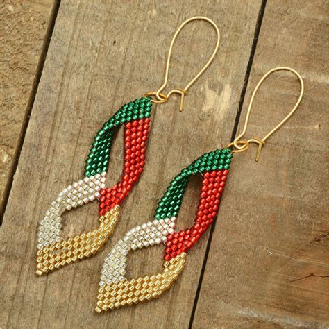 Christmas Lights Earrings — Beadaholique