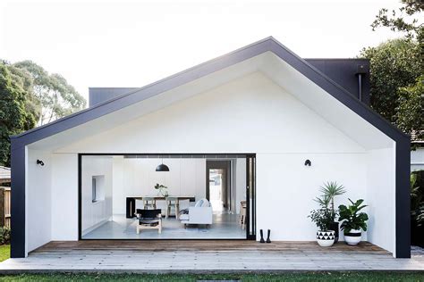 This 1930s Californian Bungalow Gets a Polished New Shed-Styled ...