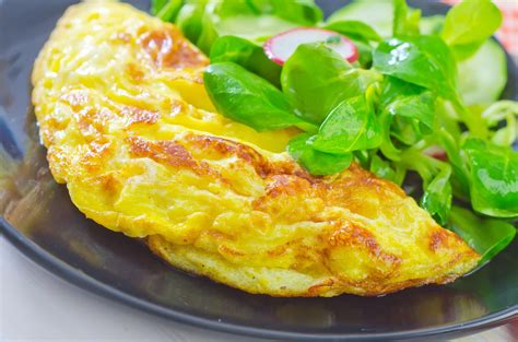 Omelette: la ricetta francese (con o senza ripieno) | Deabyday