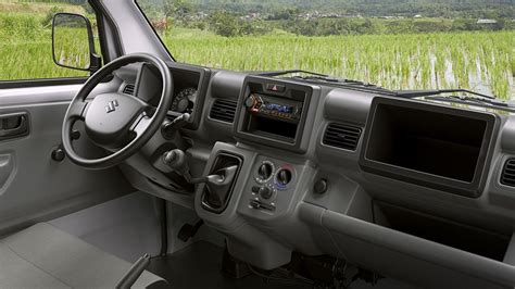 New Suzuki Carry 2023 1.5L M/T Photos, Prices And Specs in Kuwait