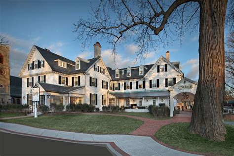 Historic New England Charm with a modern flair The Lord Jeffery Inn ...