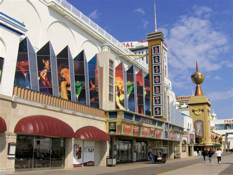 File:Resorts Atlantic City - Boardwalk Entrance.jpg - Wikipedia, the ...