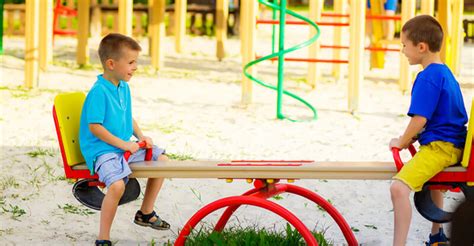 5 Old-school Playground Games to Teach Your Kid - PONBEE