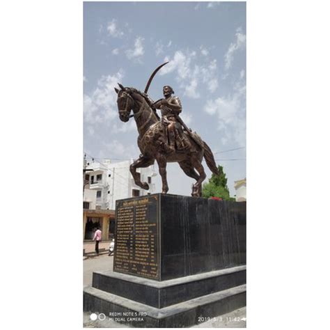 Sculpture Shivaji Maharaj Horse Riding Statue at Best Price in Panvel ...