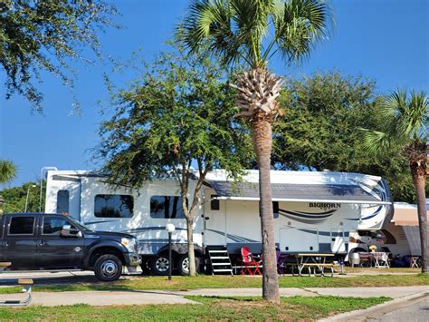 Emerald Beach RV Park in Navarre Florida - RV with Us