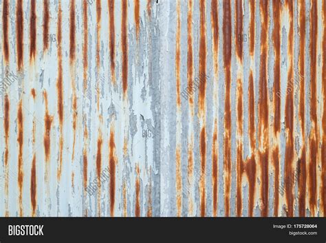 Old Metal Sheet Roof Image & Photo (Free Trial) | Bigstock