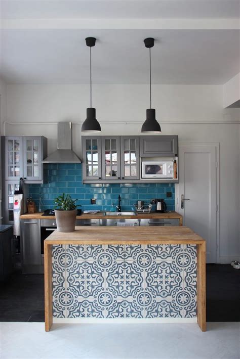 Kitchen island with Miriam cement tiles. - Marrakesh Cement Tiles www ...