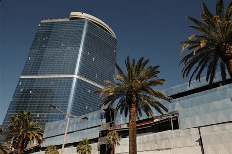 Construction Resumes on Fontainebleau Las Vegas - Eater Vegas