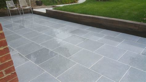 New porcelain patio installed in Wokingham - Walsh Landscaping