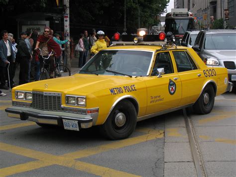 Yellow Toronto Police Cars!! Yes really, they were like this for many ...