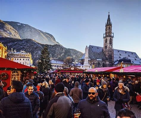 The Christmas Market of Bolzano in Italy Amazing atmosphere! #Bolzano # ...