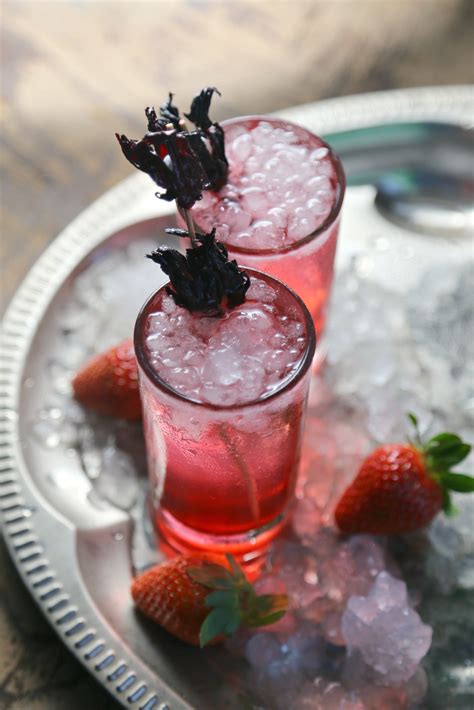 Hibiscus Strawberry Gin Cocktail - Sweet Life