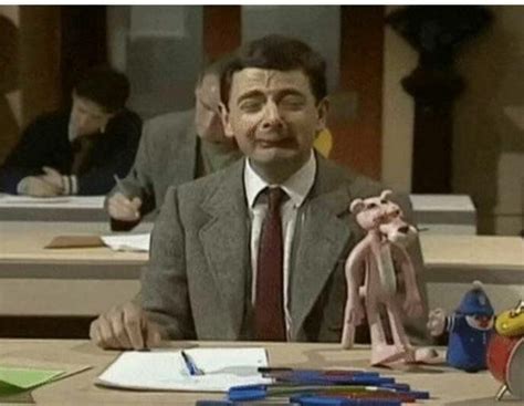 اما تفتكر انك مصرى | Crying gif, Mr bean, Funny gif