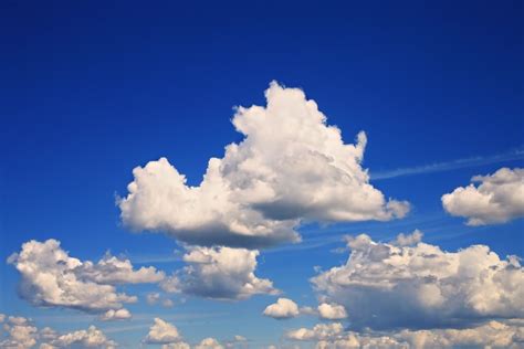 24 Types of Clouds (Facts, Photos and Chart) - Outforia