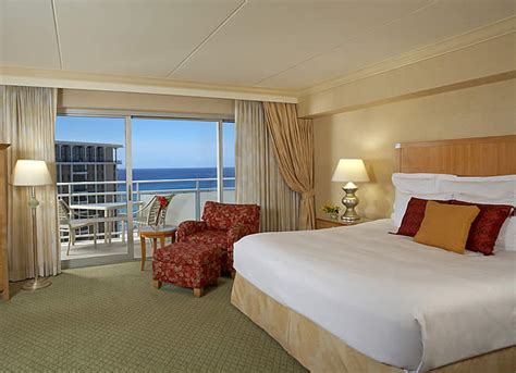 Ilikai Hotel & Suites on Waikiki Beach - Airline Flight Cabin Crew