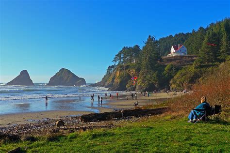 Top 15 Beaches In Oregon Marked By Spectacular Coastline: TripHobo