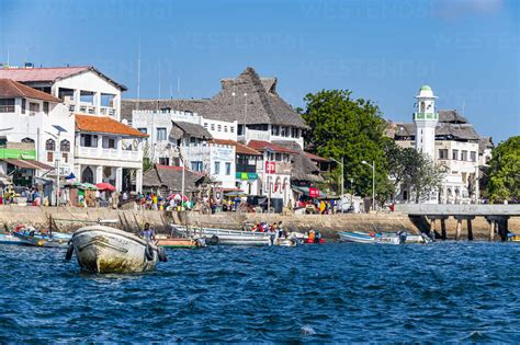 Traditional Swahili architecture, Lamu Town, UNESCO World Heritage Site ...