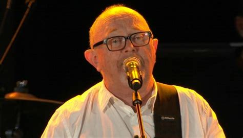 You Are Us Christchurch concert: Dave Dobbyn kicks off charity gig with ...