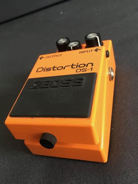 Boss DS-1 Distortion Pedal Review | Beginner Guitar HQ