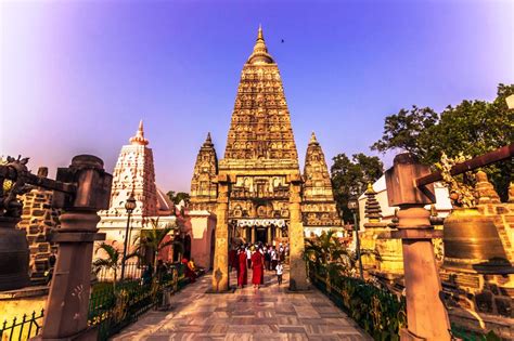 Mahabodhi Temple in Bodhgaya - #TravelWorld