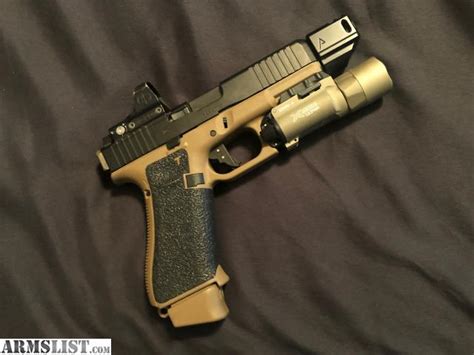 ARMSLIST - For Sale: Glock 19 gen 5 mos/19x