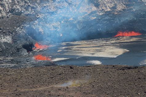 Lava Lake at Halema’uma’u Crater – Oceans To Sail