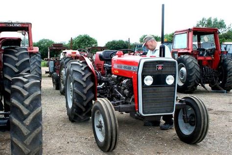 Massey Ferguson 240: Specs, Engine, Transmission, Dimensions