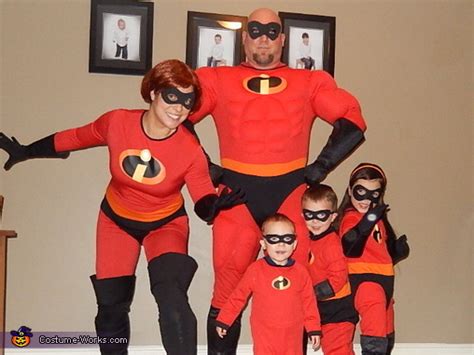 The Incredibles Movie Family Halloween Costume Idea | DIY Costumes ...